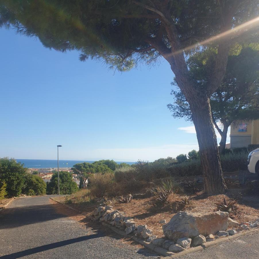 T2 Vue Mer Avec Parking Prive Saint-Pierre-la-Mer  Zewnętrze zdjęcie